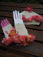 Hat and matching fingerless gloves