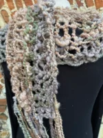 Hand produced wool scarf - Image 5