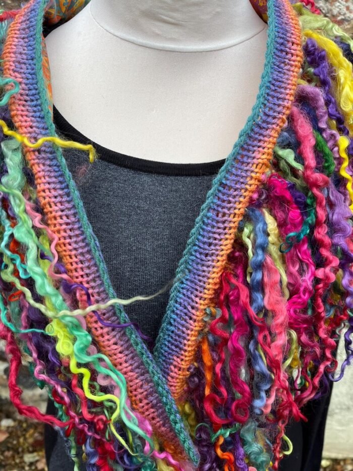Funky boa - thesnugglyviking.com