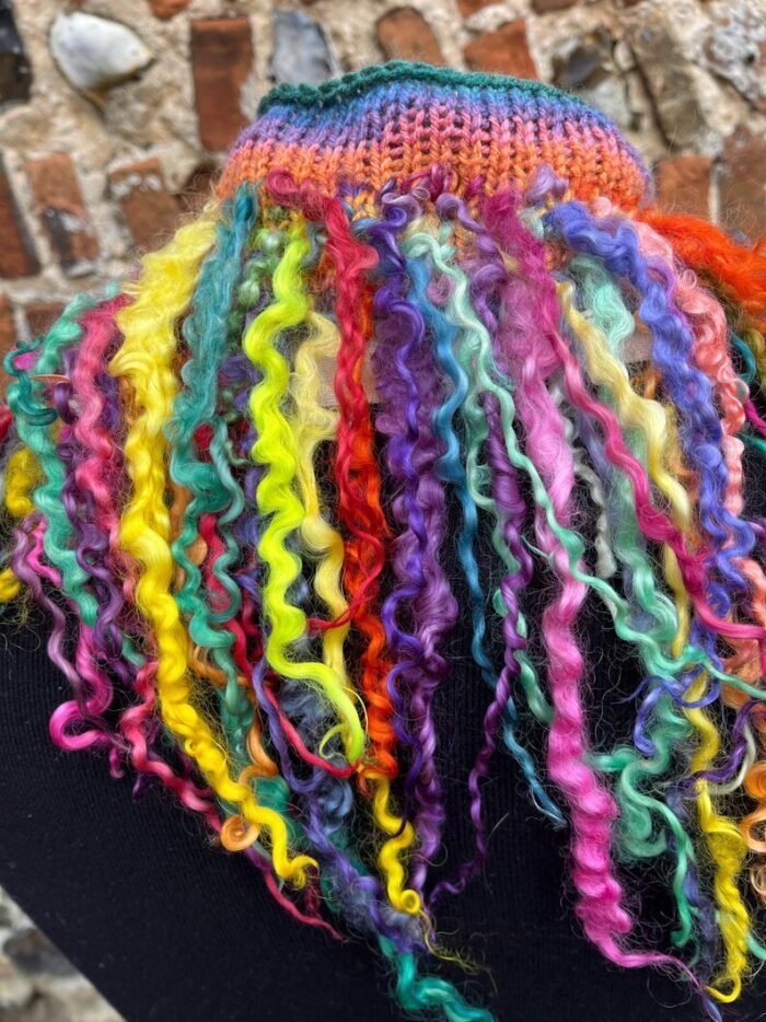 Funky boa - thesnugglyviking.com